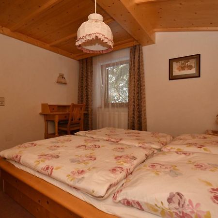 Haus Hubertus Apartment Sankt Leonhard im Pitztal Bagian luar foto