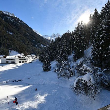 Haus Hubertus Apartment Sankt Leonhard im Pitztal Bagian luar foto