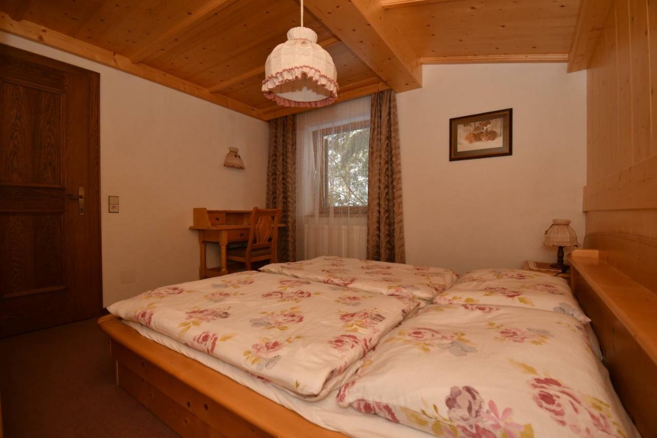 Haus Hubertus Apartment Sankt Leonhard im Pitztal Bagian luar foto